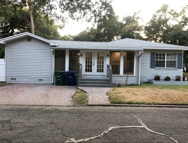 4302 W Santiago St in Tampa, FL - Building Photo - Building Photo