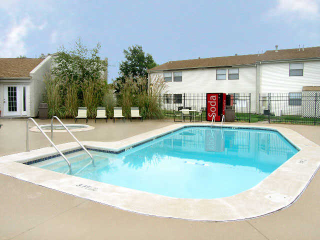 Parc At 21st in Wichita, KS - Building Photo - Building Photo