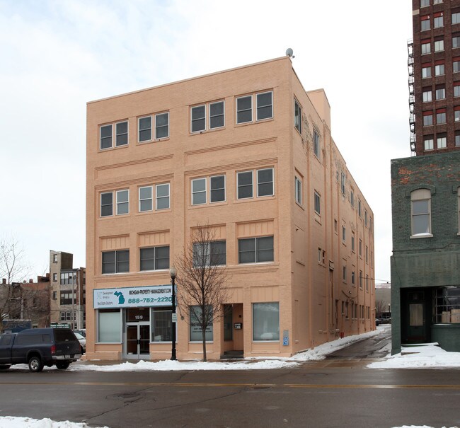 157-159 W Pearl St