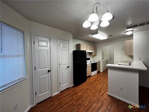 125 Cedargrove in San Marcos, TX - Building Photo - Building Photo