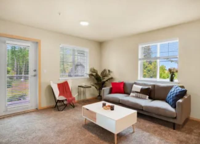 620 Lincoln St, Unit #115