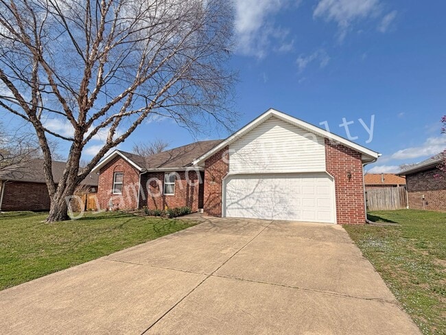 3539 W Vincent Dr in Springfield, MO - Building Photo - Building Photo