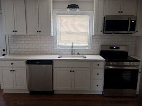 852 Eden Rd in Lancaster, PA - Building Photo - Building Photo