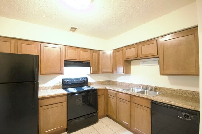 164 Scandia Cir, Unit 2x2 in Athens, GA - Foto de edificio - Building Photo