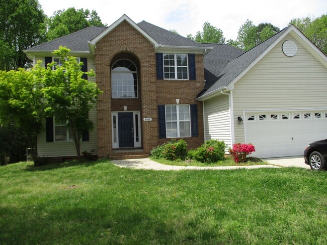 property at 6606 Woodmont Ct