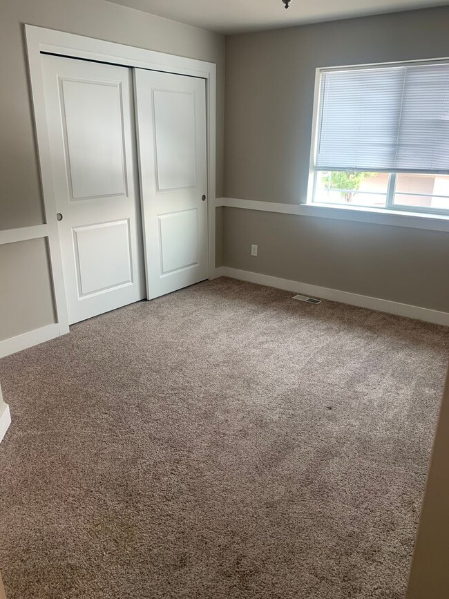 9193 W Brogan Dr in Boise, ID - Building Photo - Building Photo