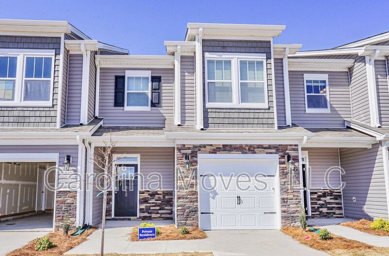 312 Sudduth Farms Dr in Greer, SC - Foto de edificio