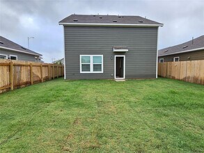 414 Bass Dr in Bastrop, TX - Building Photo - Building Photo