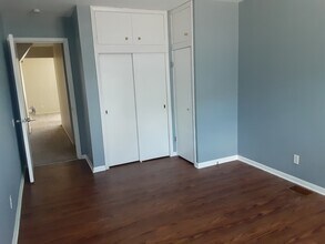 3329 Sashabaw Rd, Unit #1 in Waterford Township, MI - Foto de edificio - Building Photo