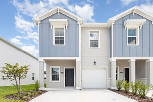 2618 Skyline Loop in Poinciana, FL - Building Photo