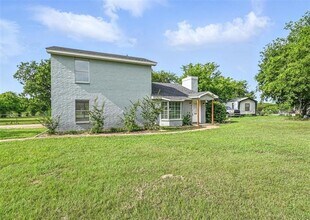 3517 Sparks Ln in Crowley, TX - Building Photo - Building Photo
