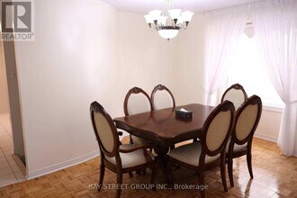 46 Gilmore Crescent in Vaughan, ON - Building Photo - Building Photo