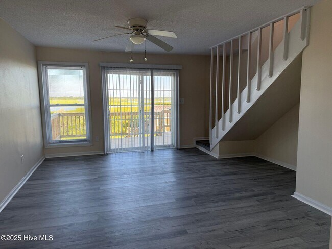 145 Sea Gull Ln in North Topsail Beach, NC - Building Photo - Building Photo