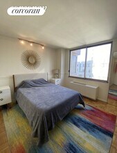 350 W 50th St in New York, NY - Building Photo - Building Photo