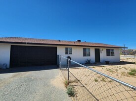 74025 Gorgonio Dr in Twentynine Palms, CA - Building Photo