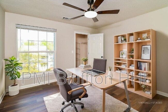 100 Kensington Blvd in Bluffton, SC - Foto de edificio - Building Photo