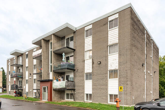 2620 Duval Av in Québec, QC - Building Photo - Primary Photo