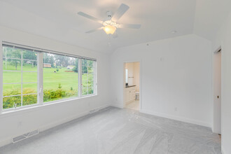 Rosemary Lane Townhomes in Baden, PA - Foto de edificio - Interior Photo