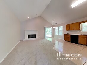 4122 Autumn Lake Dr in Buford, GA - Building Photo - Building Photo