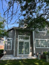 1274 S Parkside Dr in Palatine, IL - Building Photo - Building Photo