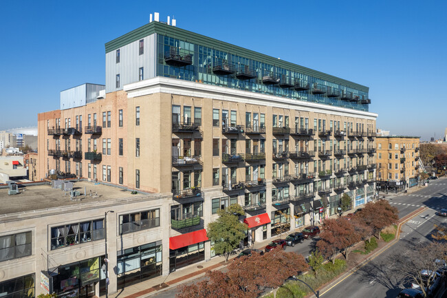 Paramount Lofts in Chicago, IL - Foto de edificio - Building Photo