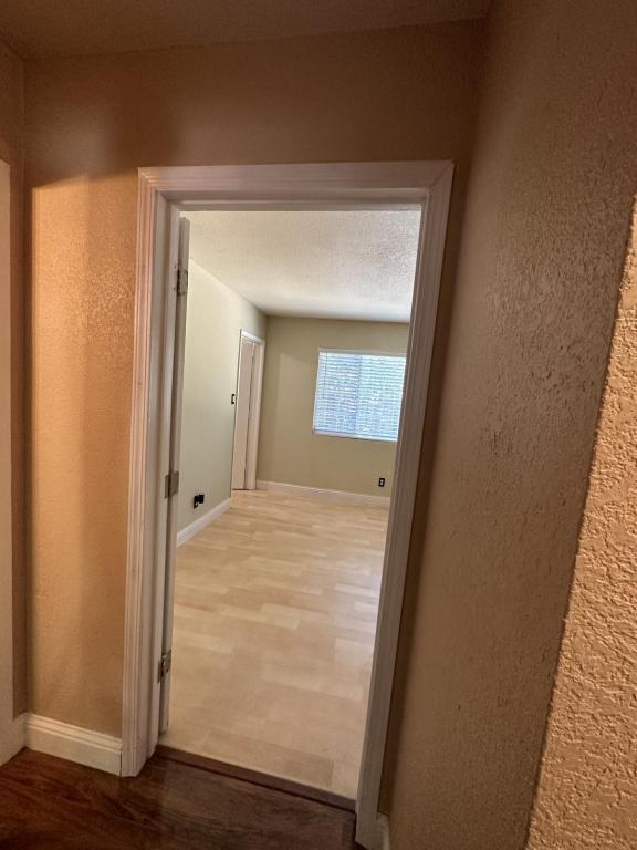 6601 Lindbrook Way in Sacramento, CA - Building Photo - Building Photo