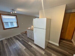 326 Elm Dr in Wooster, OH - Building Photo - Building Photo
