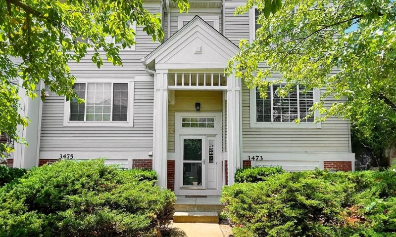 3473 Ravinia Cir in Aurora, IL - Building Photo