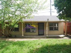 2850-2862 33rd Ave in Sacramento, CA - Building Photo