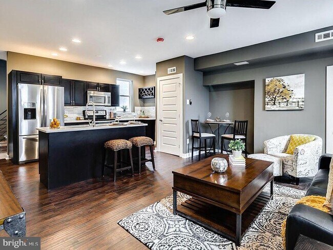 property at 1865 Frankford Ave