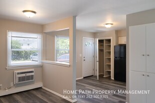 3030 W Iona Terrace in Milwaukee, WI - Building Photo