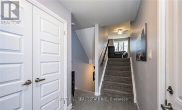 1110 Meadowlark Ridge in London, ON - Building Photo - Building Photo