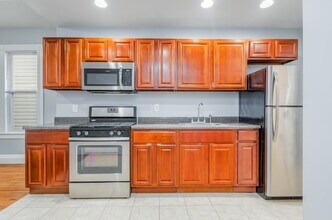 396 Union St in Jersey City, NJ - Building Photo - Building Photo