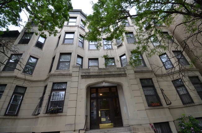 39 Hemenway St, Unit 23a in Boston, MA - Foto de edificio - Building Photo