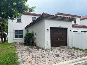 9243 SW 170th Ave in Miami, FL - Building Photo - Building Photo