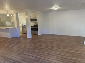 2627 Douglas Ave, Unit APT 115 in Dallas, TX - Building Photo - Building Photo