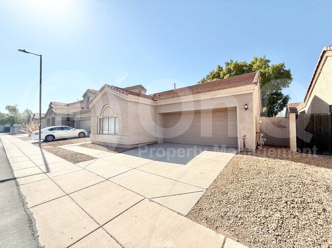 property at 8737 E Fountain St
