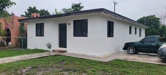 800 Jann Ave in Opa Locka, FL - Building Photo