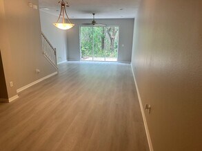 14215 Waterville Cir in Tampa, FL - Building Photo - Building Photo