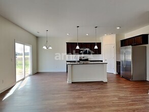 604 Drema Ct in Murfreesboro, TN - Foto de edificio - Building Photo