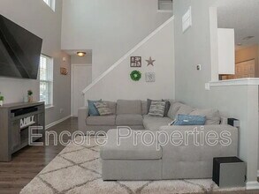 221 Danesway Dr in Holly Springs, NC - Building Photo - Building Photo