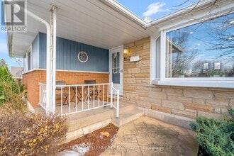 398 Kerman Ave in Grimsby, ON - Building Photo - Building Photo