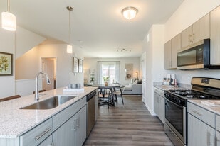 Orland Ridge Towns and Villas in Orland Park, IL - Building Photo