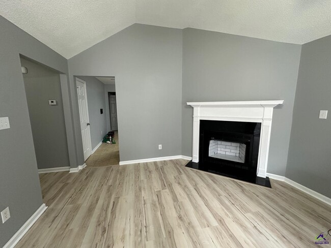 122 Somerset Dr in Warner Robins, GA - Foto de edificio - Building Photo
