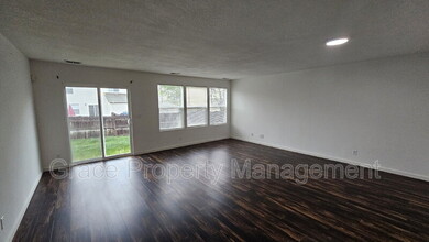 11016 Claude Ct in Northglenn, CO - Building Photo - Building Photo