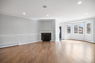 39B E Central Blvd in Palisades Park, NJ - Building Photo - Building Photo