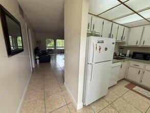 8101 Camino Real in Miami, FL - Building Photo - Building Photo