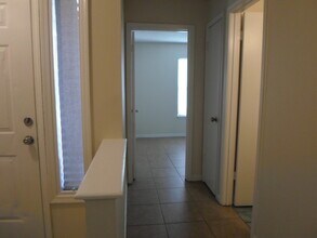 7650 Jana Ln S in Jacksonville, FL - Building Photo - Building Photo