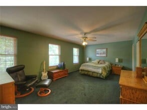19 Fawnhollow Ct in Medford, NJ - Building Photo - Building Photo