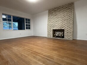 2841 SW 33rd Ave in Miami, FL - Building Photo - Building Photo